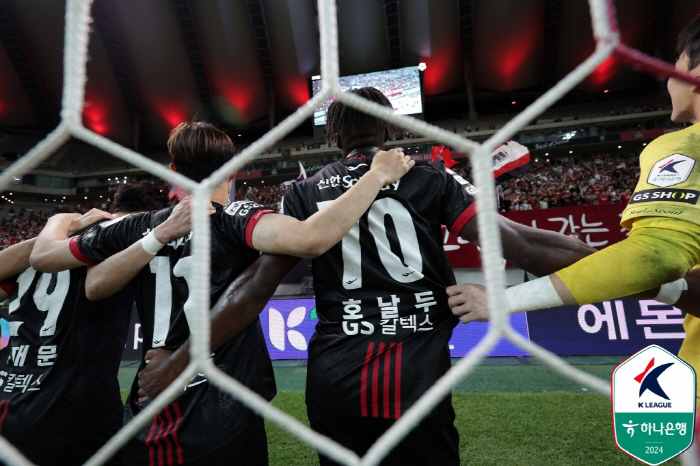  Ronaldo leaves Seoul for the first time in 7 months and transfers to Iverdon, Switzerland...2 goals in 8 K-League games