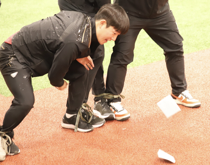 Squid Game at Campground! Kim Kwang-hyun to the final round to revive the loser → Even local spectators gathered