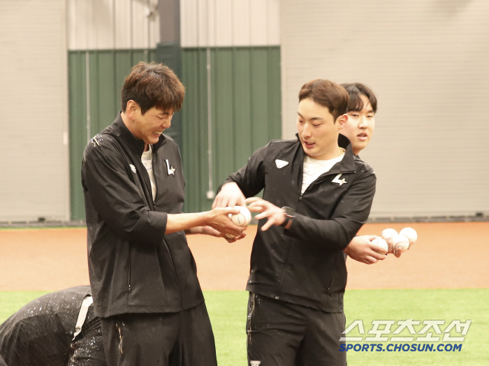 Squid Game at Campground! Kim Kwang-hyun to the final round to revive the loser → Even local spectators gathered