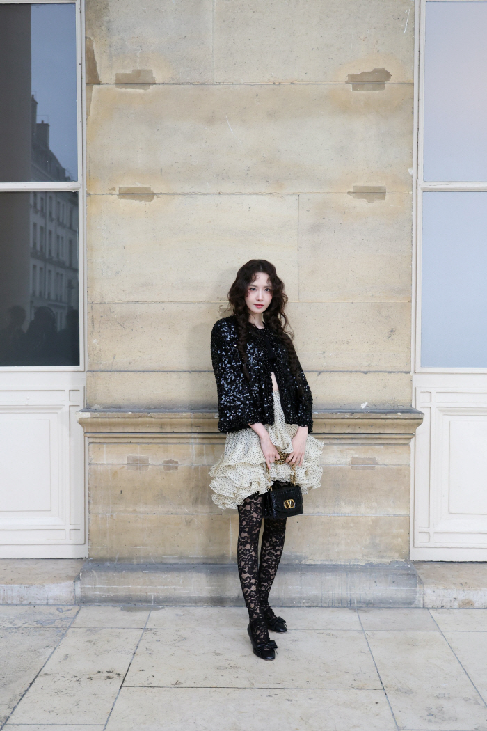 Yoona Captivates Paris at Valentino Haute Couture Show