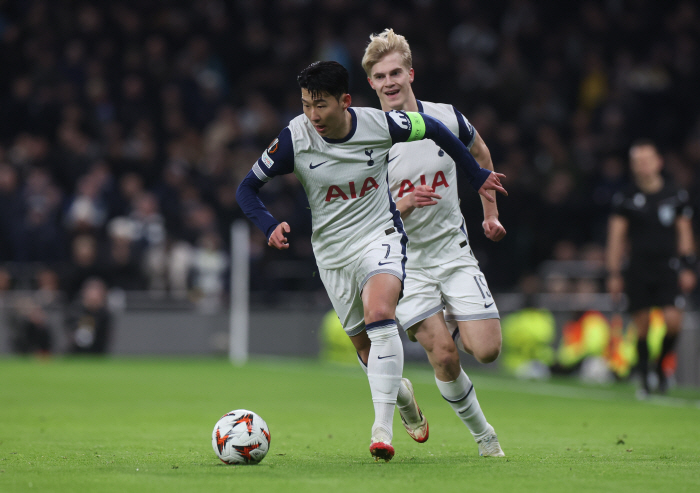 Captain, take a break today Son Heung-min 45 minutes Tottenham, Elpsbori 3-0 rout...UEL Round of 16 Directly