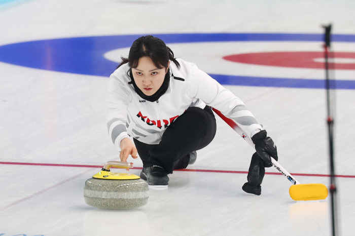  Curling mix double Kim Kyung-ae Sung Ji-hoon wins the tournament for the first time after catching Qatar...女 Ice Hockey Hong Kong 80 Defeat (Roundup)