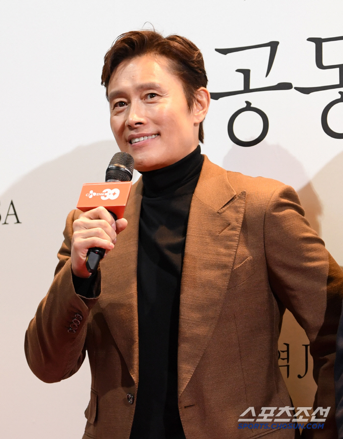 Lee Byung-hun Reflects on 'JSA' at CJ ENM's 30th Anniversary GV Event