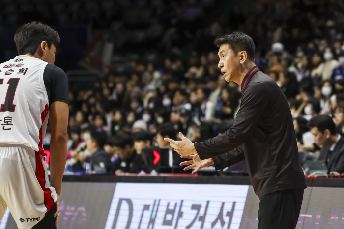  Jeong Kwan-jang Kim Sang-sik scored a career high, Han Seung-hee, a player with a great shot