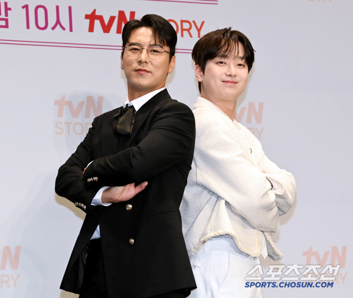  Jang Minho and Lee Chanwon of handsome trot