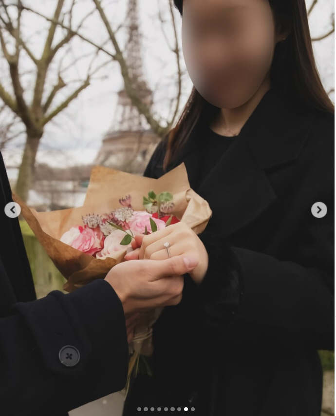 2PM’s Ok Taecyeon Reportedly Engaged Proposal Photo in Paris Goes Viral