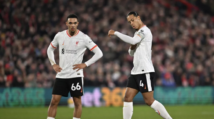 The energy of the universe is a big boon for Son Heung-min to win for the first time, and Liverpool's core Alexander Arnold injury is absent from the second leg of the Carabao Cup semifinal