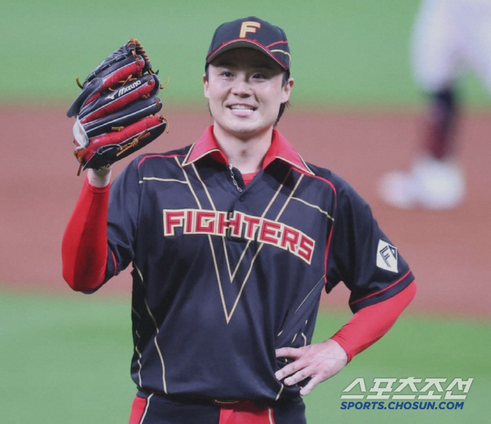 For the second consecutive year, the left-hander ace, who is 10 wins and 33 years old, will really play in the opening game DH, but coach Shinjo has a plan for Lee Do-ryu (Japanese baseball by Min Chang-ki)