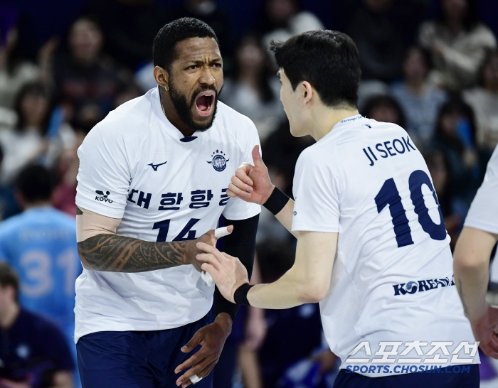 Korean Air couldn't laugh even though it won.. Hyundai Capital's No. 1 regular season is acknowledged → Let's see the championship