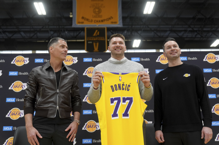 LAL is Luca's team. Los Angeles Lakers official declaration. General Manager Pelinka at the heart of the roster's composition over the next 10 years, Doncic