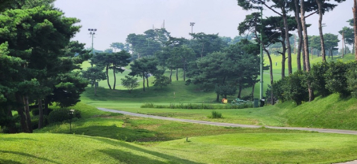 Last chance before the golf season X Golf holds a special rental event in the Seoul metropolitan area