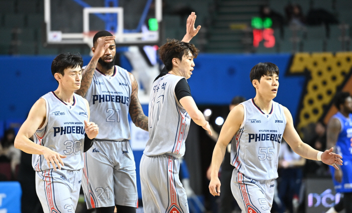 Shin Min-seok, the man of the third quarter, lost seven consecutive games to Hyundai Mobis and Samsung, which self-destructed turnovers