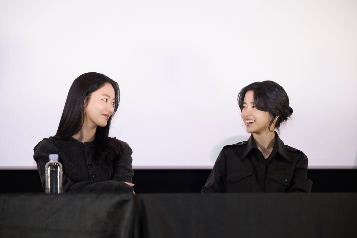 Kim Tae-ri and Song Hye-kyo filled the vacancy..Jeon Yeo Bin and Black Nuns Megatalk GV