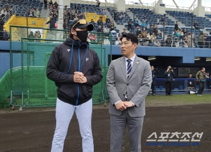 The national team coach who ran 145km to the second-tier camp responds to the WBC next year even if he advances to the ML as a monster hitter 