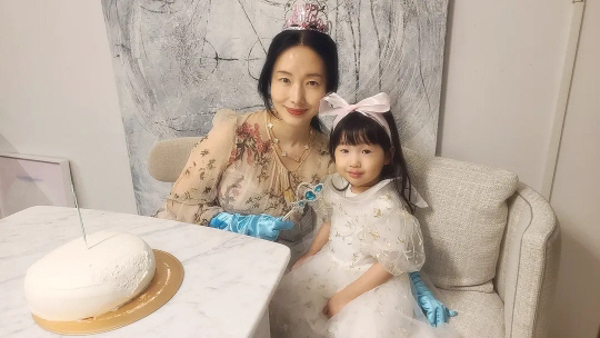 Doctor ♥ Lee Jung-hyun's daughter with princess disease..You have to wear a wig, too