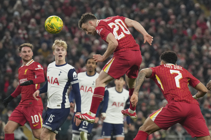 It's terrible. Liverpool's sincere punch smashed Son Heung-min's dream of winning. Tottenham's frustration with going to the Carabao Cup final. 04 crushing defeat in the second round