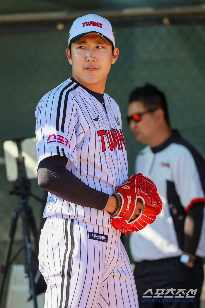 Ryu Yang-Kim is a talent, but the ace of the left hand at 152km is only 140km of bullpen pitching. I'll pull it up slowly.