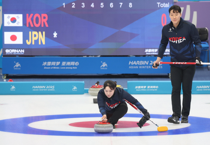 Ahn Jung-geun, who doesn't know how to give up, lost well! Curling mix double, 1st place and super close match, 6 to 7 stone loss, first silver medal! 