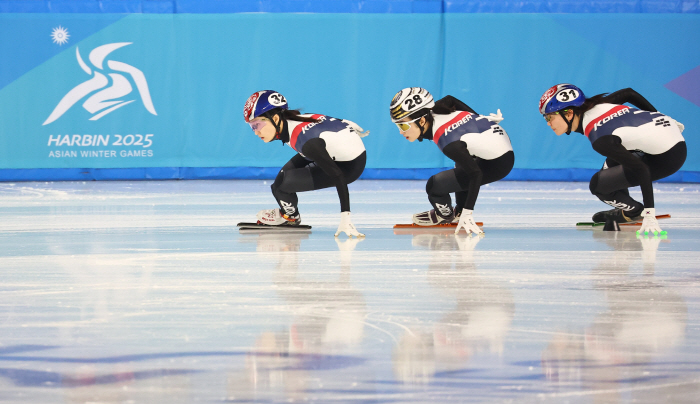  New short track star Kim Ki-li wins two gold medals in the women's 1500m short track gold medal