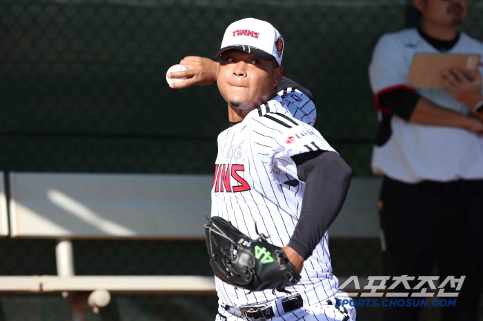 The reason why the speed gun was removed from the first bullpen pitching, the captain Cha, the amount of chagrin, and the first bullpen pitching because he was afraid of overdoing it. Pre-blocking injury evil spirits to find the 5th starter and must-win group 