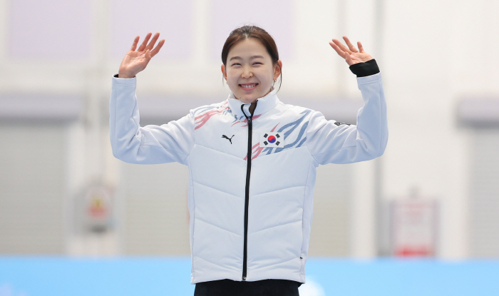 As expected, the god-like queen!女's 500m gold medal! Lee Na Hyun's podium for 2 consecutive days. 