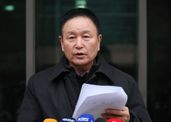 Chung Mong-gyu → It is impossible to maintain candidate Huh Jung-moo's qualification and expand the number of electors due to the regulation on the 26th, the election of the KFA chairman...Confirmation of Electors' List on the 15th