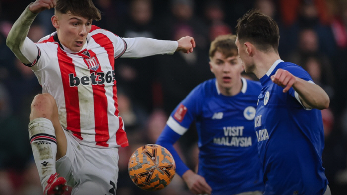  Bae Jun-ho lost to Stoke City and Cardiff City in 87 minutes. FA Cup eliminated