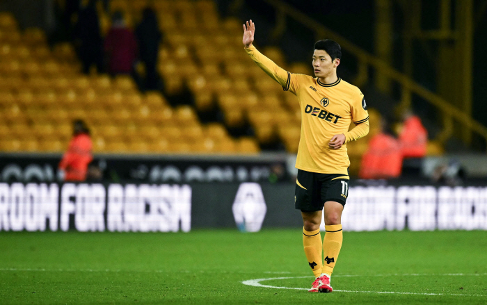 HERE WE GO official Hwang Hee-chan, hello Arsenal buyout 111.8 billion Wolverhampton ace summer recruitment? ...A chance for Whnag, who couldn't make it to Marseille