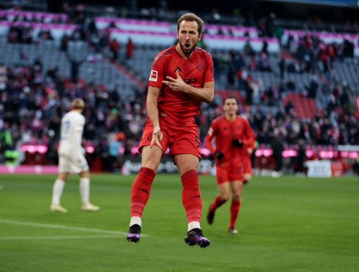 Heung-min! Kane looks to win for the first time, 8 points behind Leverkusen in 2nd place...I'm happy in Munich because of the EPL return