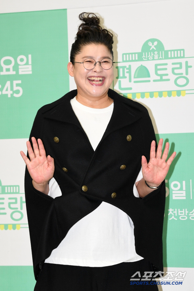 Lee Youngja, 57, is getting married to a younger man this year. It's pretty Excited to go straight fluttering (Pride-chu)