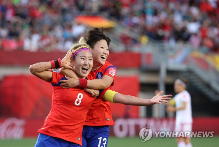 Soccer goddess Lee Min-ah, Ottawa Lee Juck Choo Hyo-joo, and AGAIN! Ohtawa Miracle! 