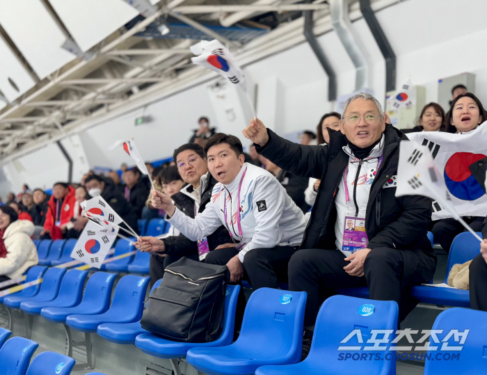 Team Korea's support X sports diplomacy, 24 hours short of time, even in Harbin, the elected president of Yoo Seung Min, there is no pause. 