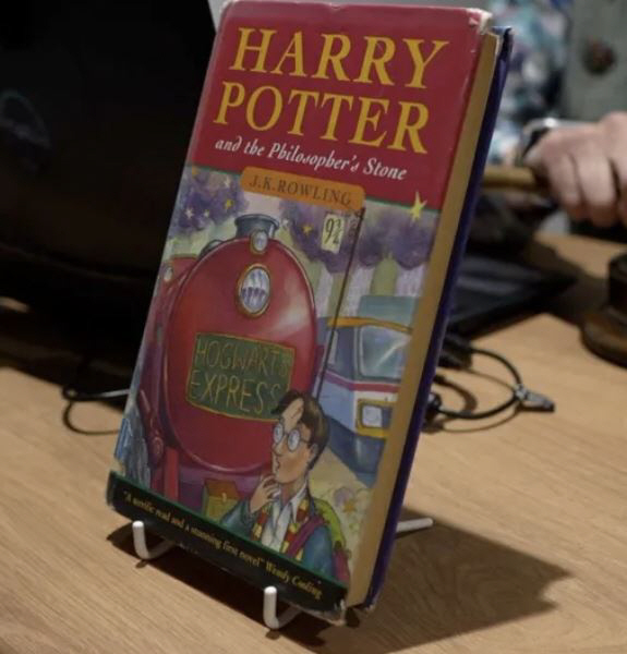 First edition of Harry Potter found in the garbage, sold for 38 million won