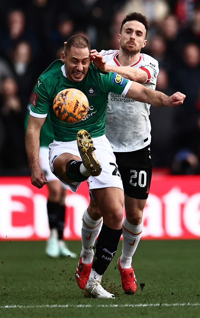 Is this the No. 1 EPL team? Liverpool's second-division second-place team was shocked and eliminated from the FA Cup!Plymouth Hazard's good defense