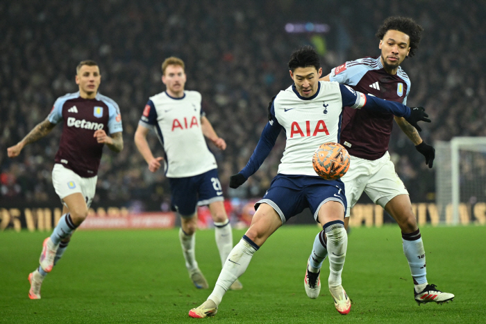 Oh! Son Heung-min, who is at the forefront of the disappointing Big Chance Miss, has the worst performance in full time, Tottenham, and Villa have lost 12 FA Cups