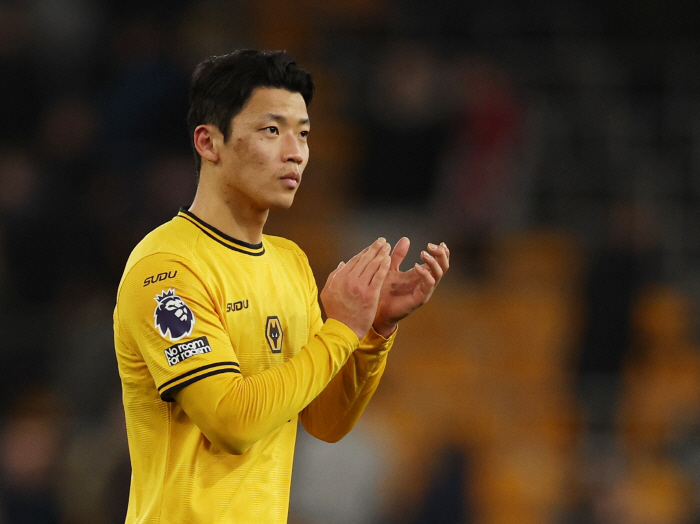 That's a relief! Hwang Hee-chan is out for a long time → Wolverhampton won 20 games against Blackburn by saying the coach is not serious