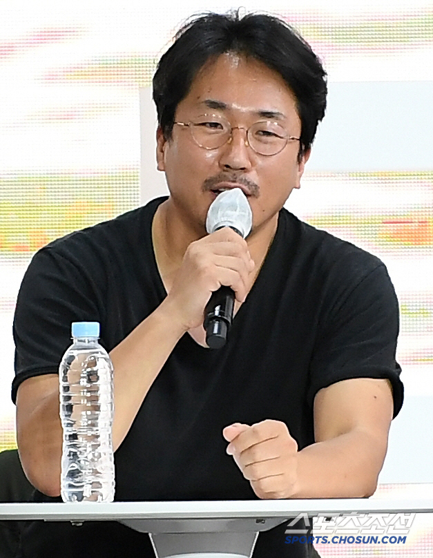 Yang Ik-jun, Ssam My Way amid charges of assaulting his junior..New Confession Premiere → Stage Greetings