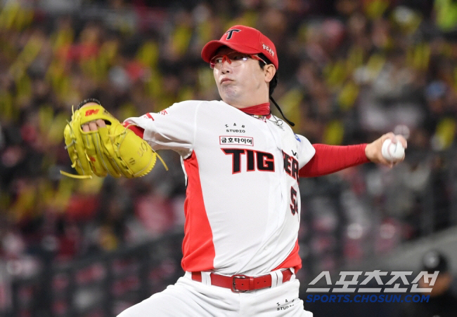 17 billion Ryu Hyun-jin, 10 wins, 151 billion Kim Kwang-hyun, 12 wins, 103 billion Yang Hyun-jong, 11 wins. A.C.E of left hand in the national team. What's this year?