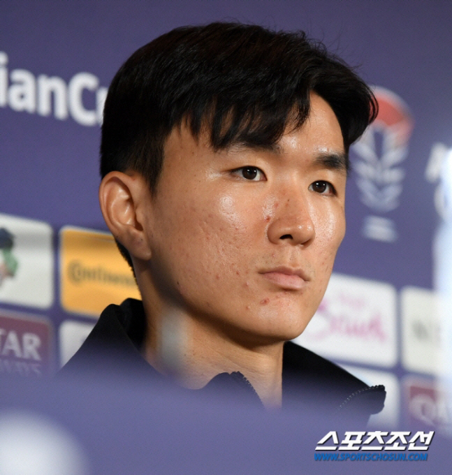  Hwang In-beom, a key member of the national team, was shocked by the sudden and out-of-the-box coach Feyenoord. Super strong