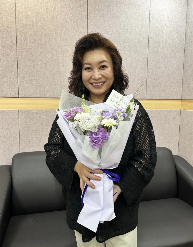  Oh Eun-young has directly explained the controversy over the closure of the hospital, preparing to open a business, and sorry for the confusion