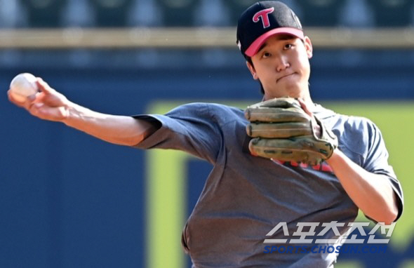 I didn't know that baseball was a hard sport. 2,3 A defensive genius who is a good shortstop even played well, but since he is the main player, the batting average has plummeted. This year, Super Backup Starts Again 