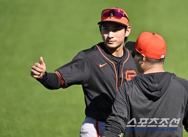 Lee Jung-hoo's revival orders are exploding here and there, and it is said that SF Spring Camp No. 1 issue, and Adames and 428.3 billion won have been established