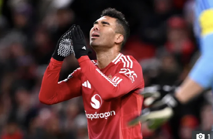 Manchester United finally did it Once-Walkle → Bench Warmer Crashes, £60M Casemiro Sells Flamengoo Lease