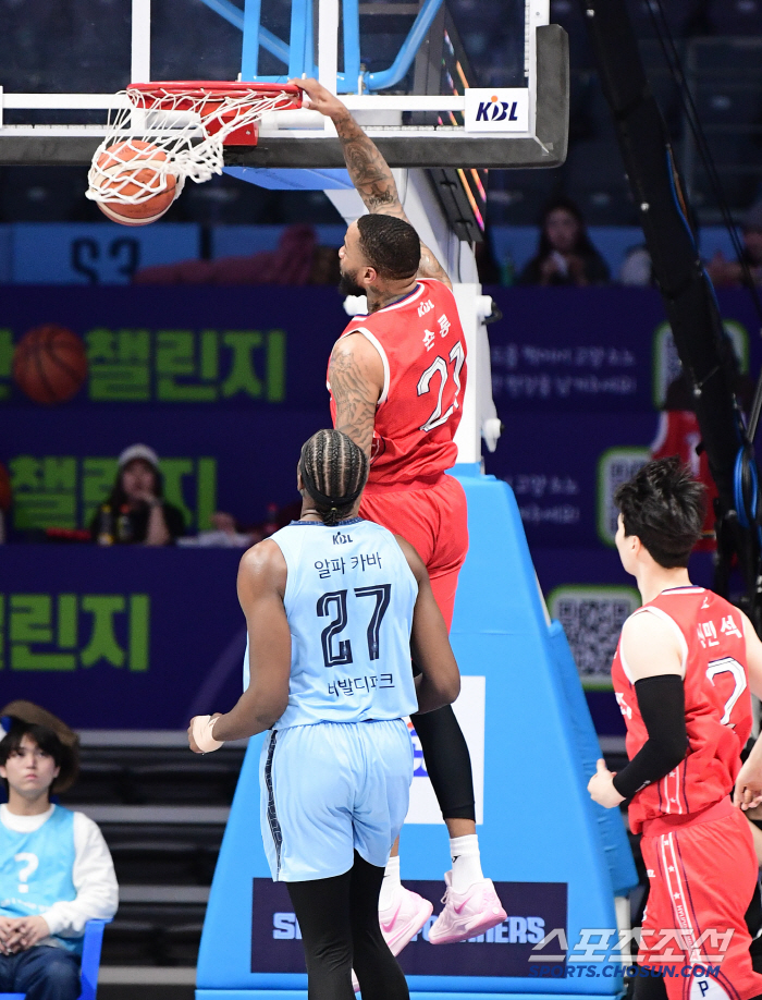 Occupy under the basket → Rebound 4124 Hyundai Mobis wins by a landslide, Ulsan Hyundai Mobis, Goyang Sono 10180 and jumps to second place alone