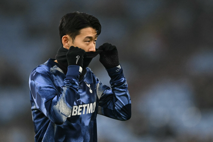 Shock 10-year commitment SON carefully considers the possibility of Tottenham's betrayal Son Heung-min being kicked out...the biggest decision