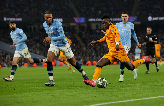 Don't cry! Have you seen Vinicius Jr., the Manchester City hanger? The answer to that...