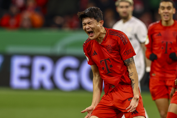 Kim Minjae collapsed in the end! Shocking Munich Double-Handed Wagon Injuries Out...Chances of exclusion from starting the Champions League → Just trust me