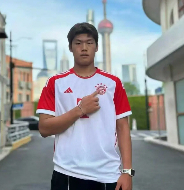 Shock! Kim Min-jae's dream 19-year-old prospect was judged brain dead during off-season training in Spain...controversy over follow-up measures