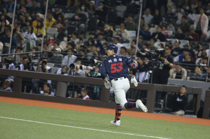 717,000 views → 75,000 viewers Lotte  exclusive broadcast  the power of baseball for the first time this year! All 10 teams watched it enthusiastically 