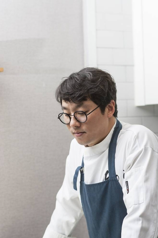 Chef Choi Kang-rok, a restaurant with 20,000 reservations, is not suddenly a matter of rent